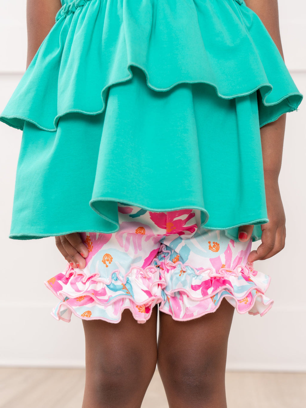 Ruffle Hem Shorts in Hibiscus Floral Print
