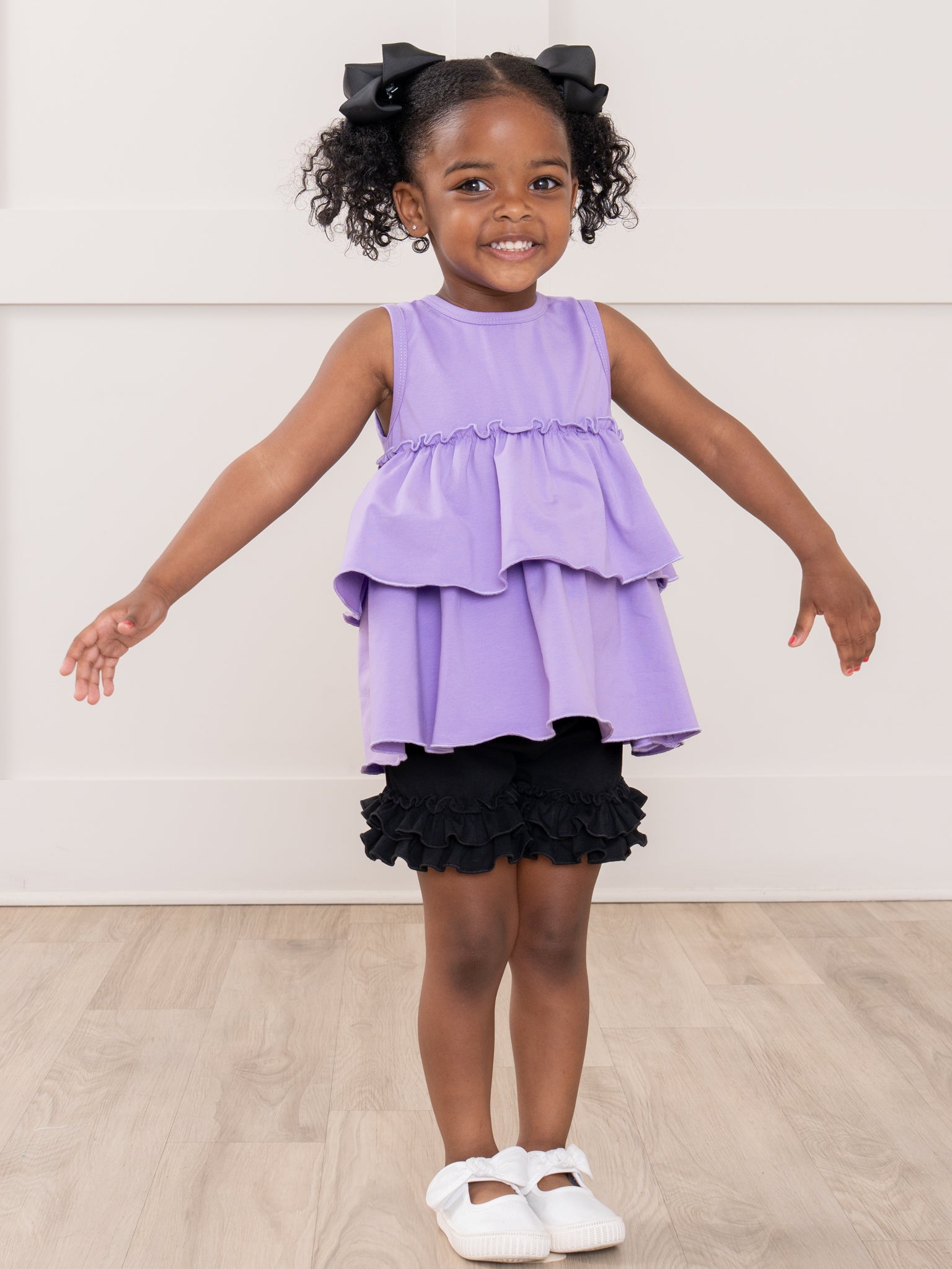 Cotton Ruffle Hem Shorts in Classic Black